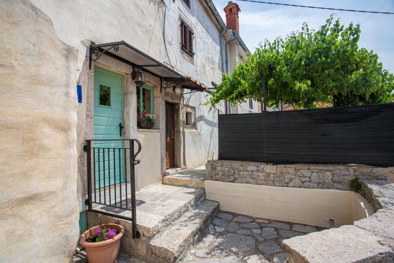 Parona Holiday Home Vrbnik Dış mekan fotoğraf