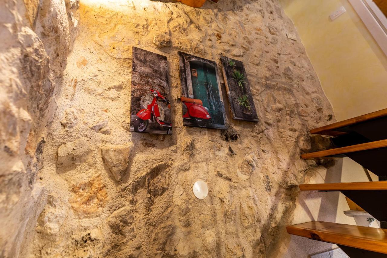 Parona Holiday Home Vrbnik Dış mekan fotoğraf