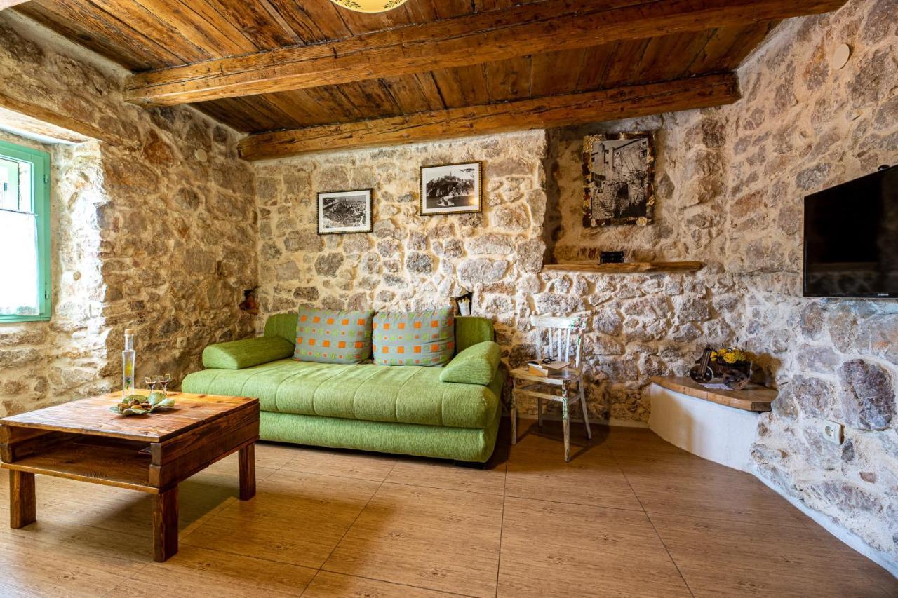 Parona Holiday Home Vrbnik Dış mekan fotoğraf
