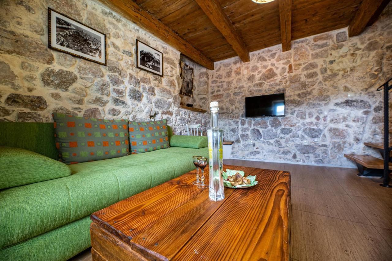 Parona Holiday Home Vrbnik Dış mekan fotoğraf